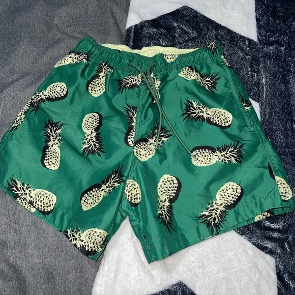 H&M pineapple swim shorts 🍍 - Picture 2 of 5